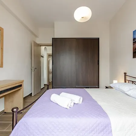 度假居 Ninemia Apollon House 阿波罗